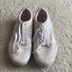 Pink fans with sparkly decal